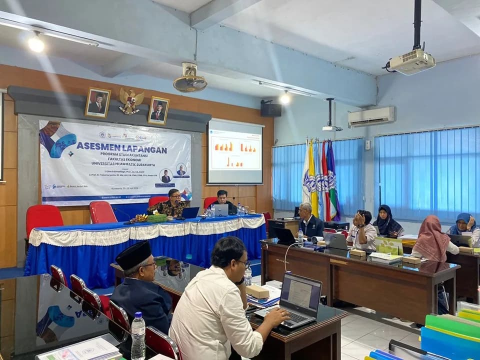 Prodi Akuntansi Fakultas Ekonomi UNIBA Surakarta Menjalani Asesmen Lapangan Akreditasi: Komitmen Menuju Keunggulan Berkelanjutan