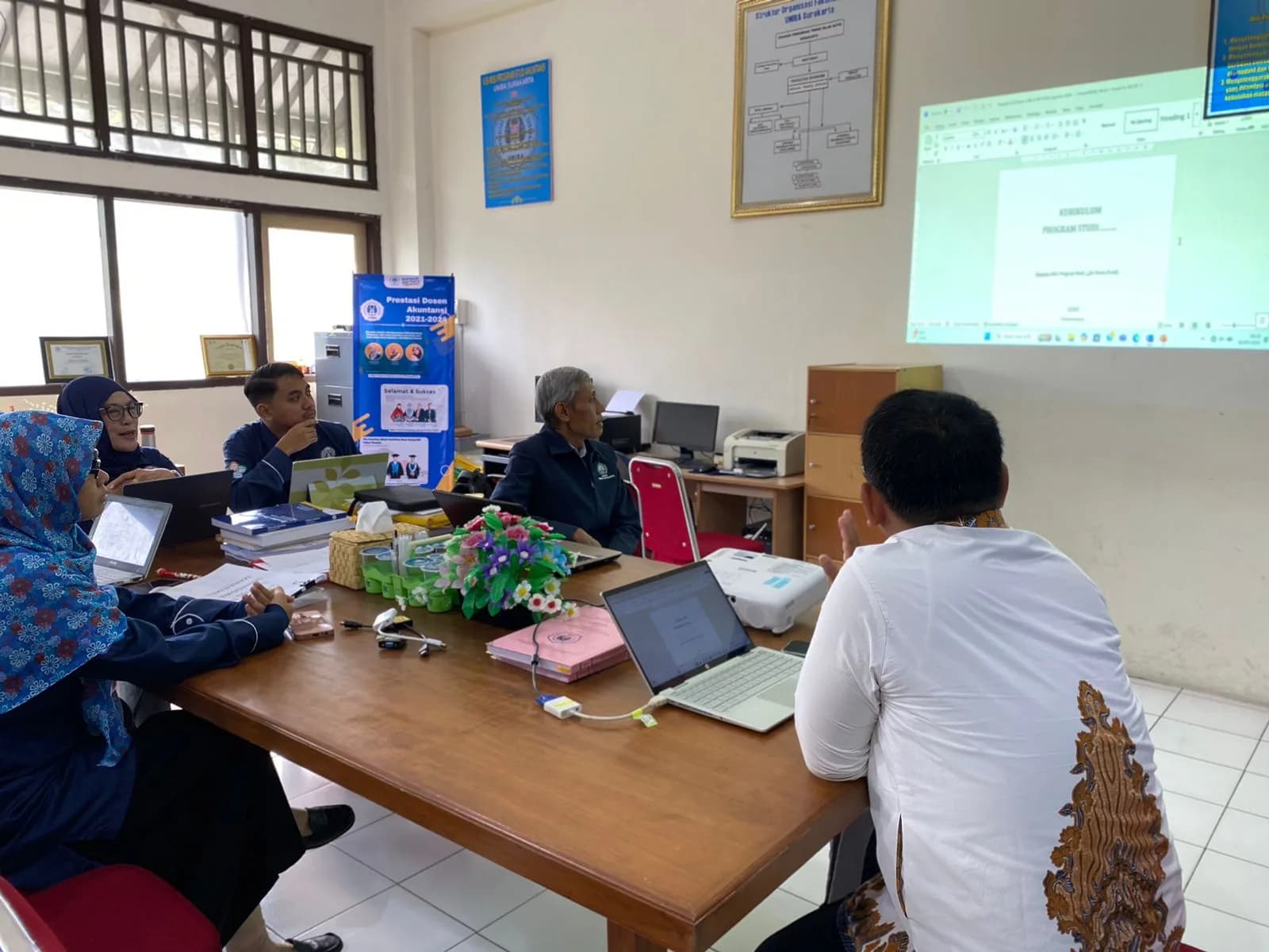 Fakultas Ekonomi UNIBA Surakarta Menjalani Audit ISO 21001: Komitmen Mutu Pendidikan Teruji!